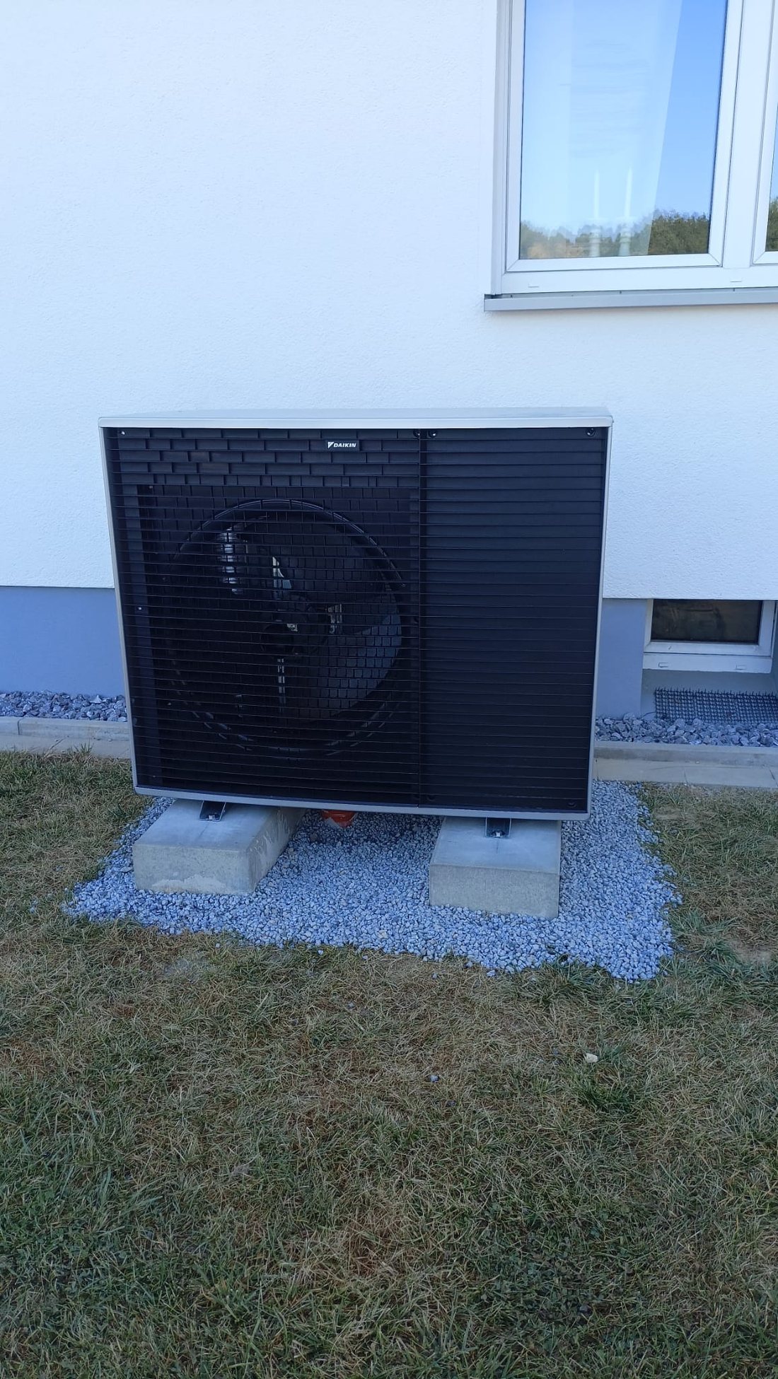 Installierte Wärmepumpe – Referenzprojekt von MP Elektro